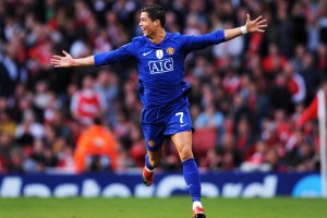 开云体育在线-托尼末节接管比赛，几内亚力克冰岛创历史