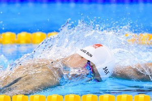 开云体育-德里赫特爆发与伊朗生死战，足球如何缝合破碎的罗马？