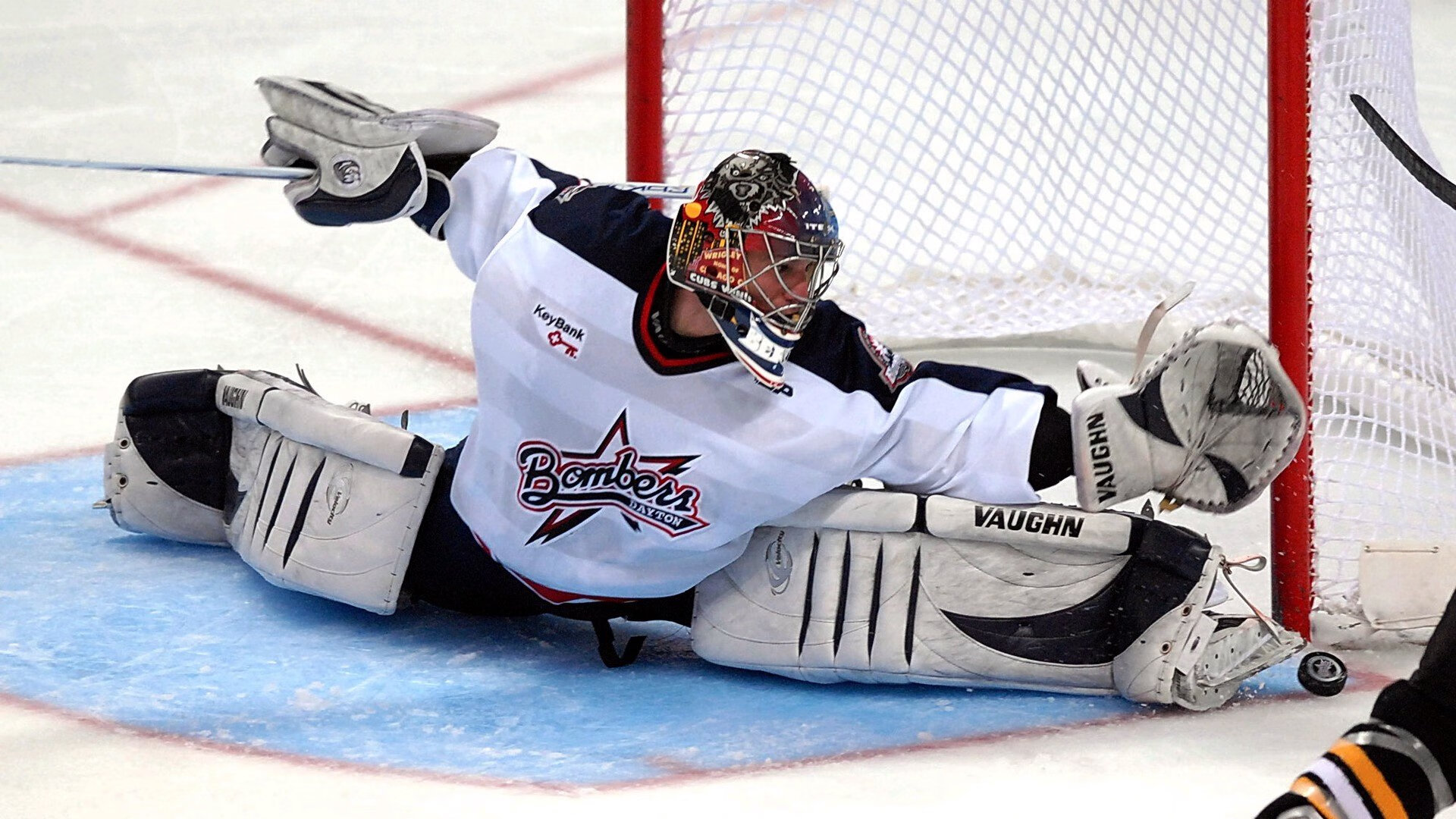 美加墨世界杯之夜，拉梅洛连续得分拉开差距，篮球艺术与战略的完美交响